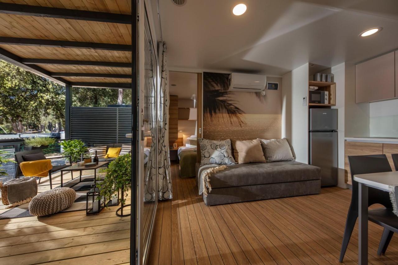 Porton Mobile Home Rovinj Exteriör bild