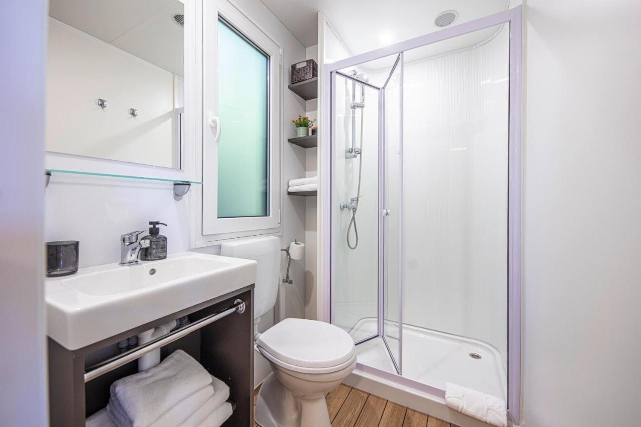 Porton Mobile Home Rovinj Exteriör bild