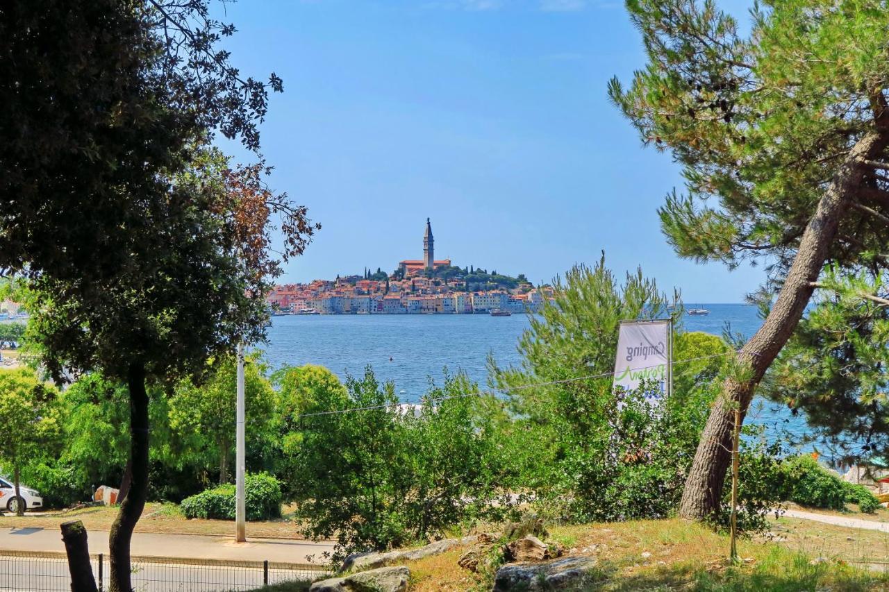 Porton Mobile Home Rovinj Exteriör bild